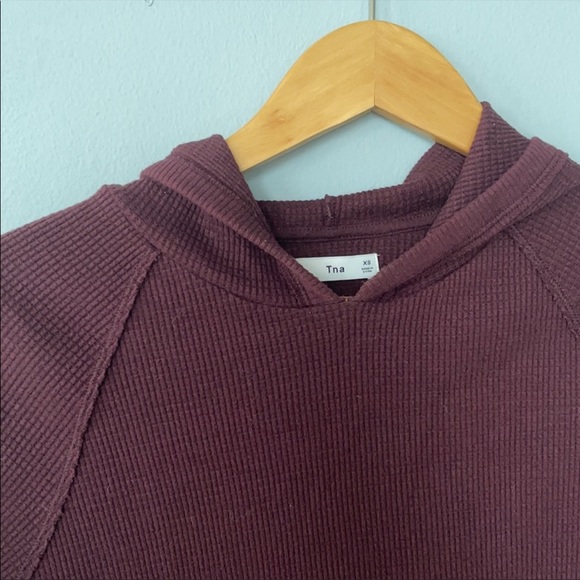 NWOT Aritzia TNA waffle hoodie - Picture 2 of 3